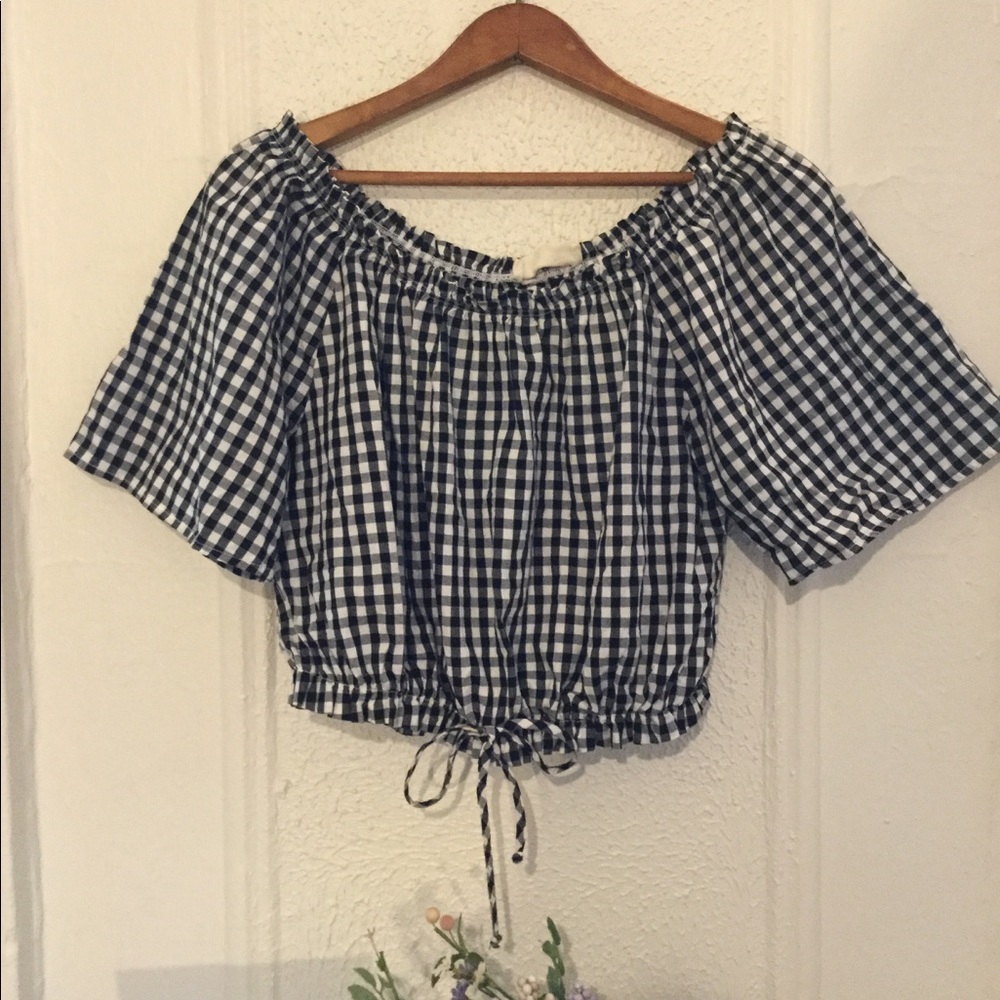 Cropped / Off the Shoulder Plaid Blouse